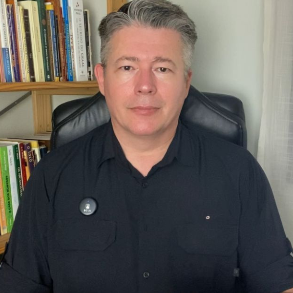 Daniél Fidélis, numismata e orientador da Escola de Numismática